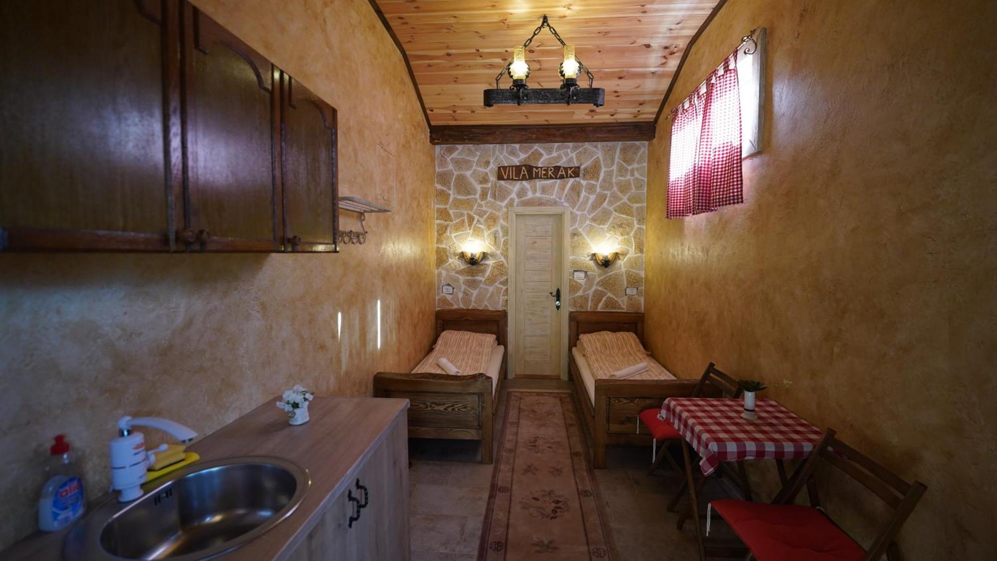 Vila Merak Gusinje Buitenkant foto