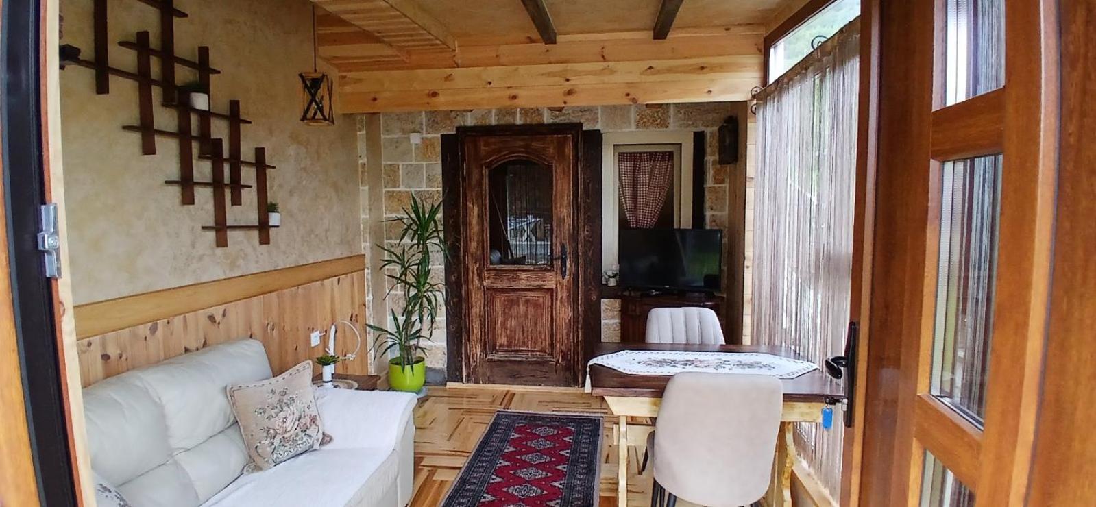 Vila Merak Gusinje Buitenkant foto